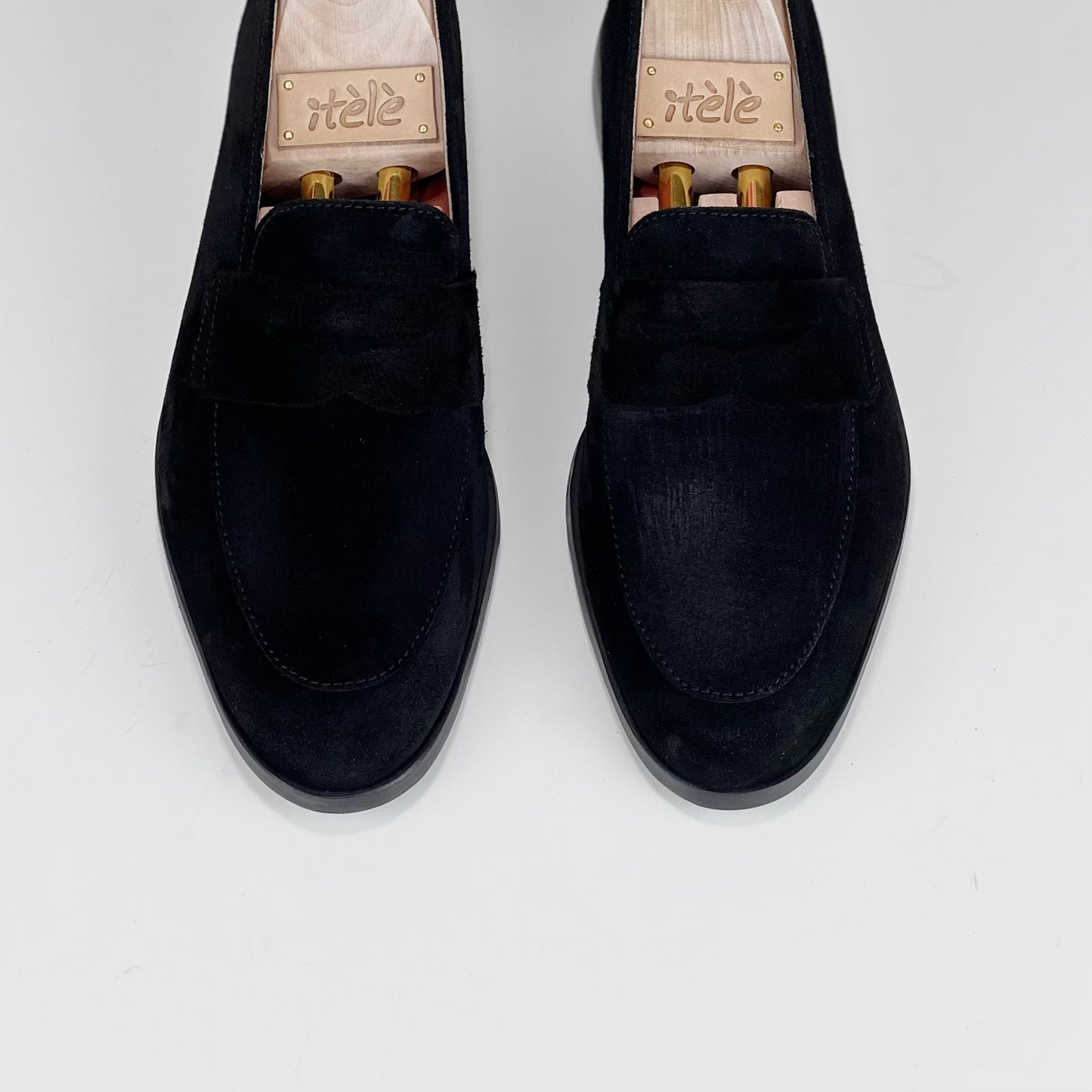 TADÉ black penny loafer