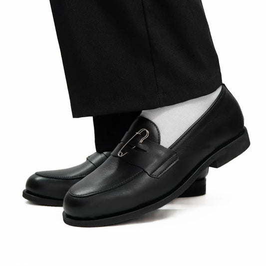Dára black pin penny loafers